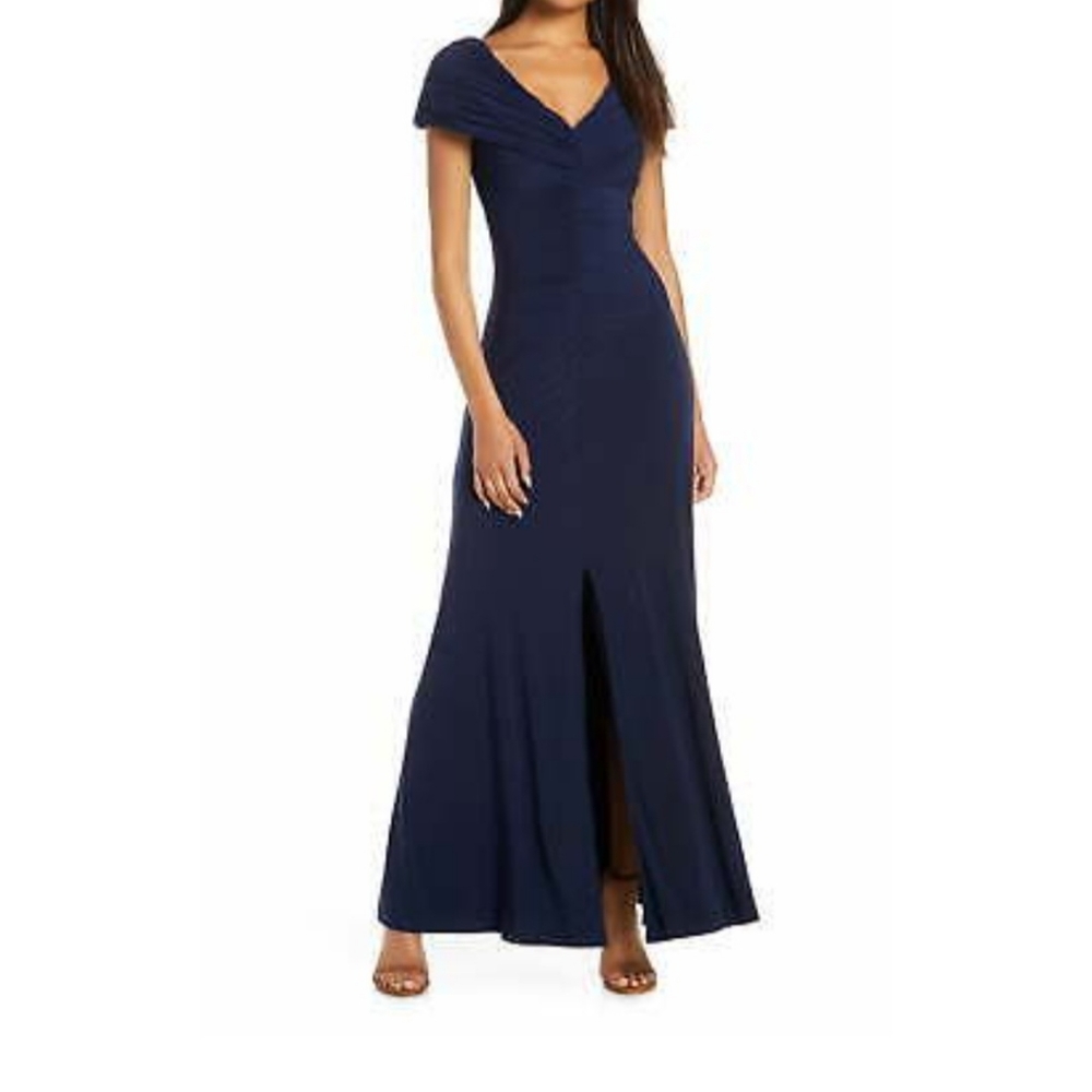 VINCE CAMUTOPortrait Collar Ruched Evening Gown In Navy